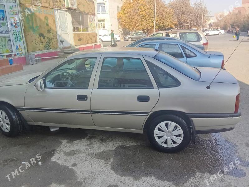 Opel Vectra 1991 - 30 000 TMT - Mary - img 5