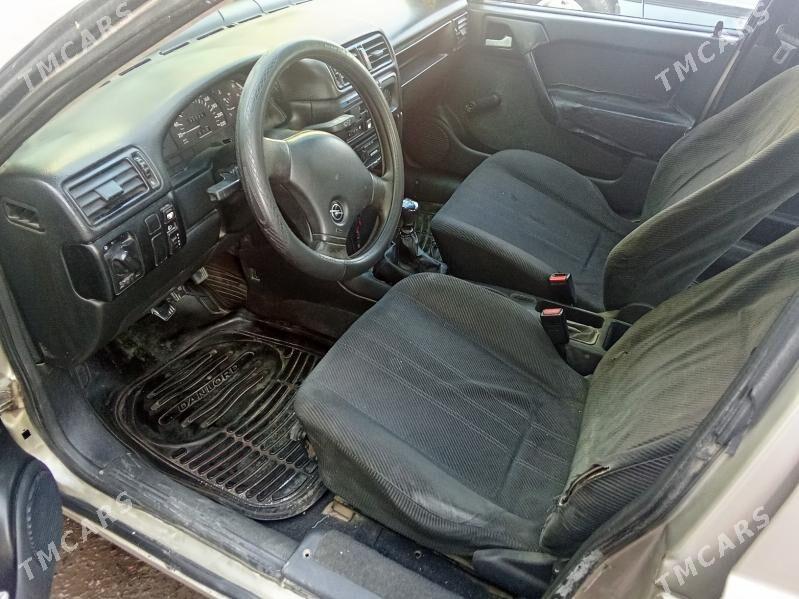 Opel Vectra 1991 - 30 000 TMT - Mary - img 2