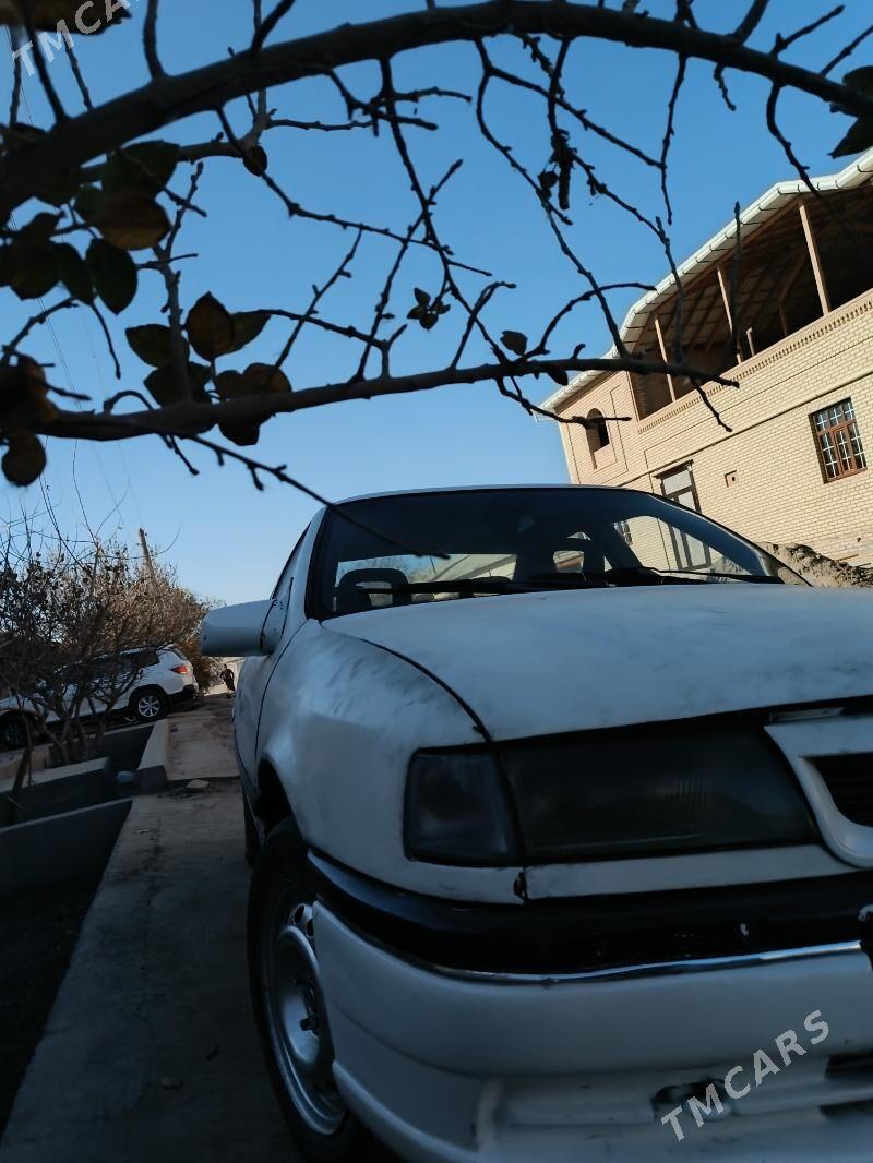 Opel Vectra 1995 - 15 000 TMT - Gurbansoltan Eje - img 4