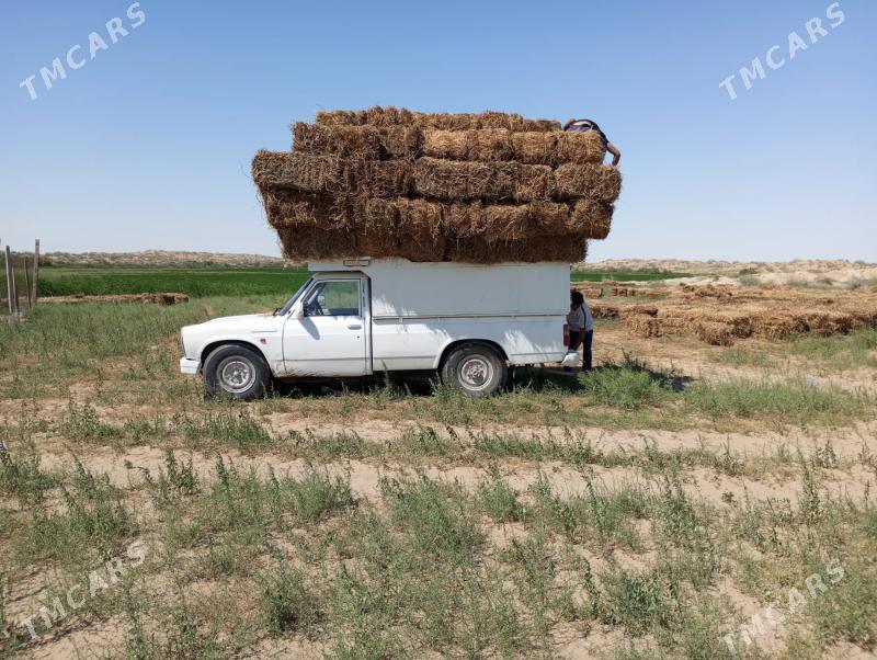Toyota Hilux 2013 - 110 000 TMT - Aşgabat - img 6