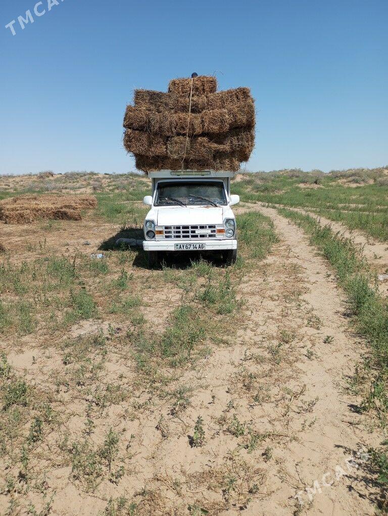 Toyota Hilux 2013 - 110 000 TMT - Aşgabat - img 5