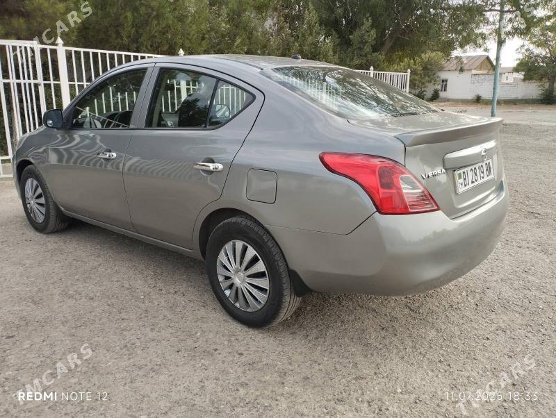 Nissan Versa 2012 - 118 000 TMT - Гызыларбат - img 4