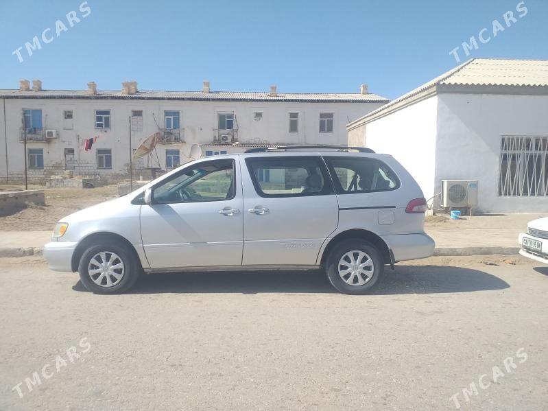 Toyota Sienna 2003 - 160 000 TMT - Эсенгулы - img 4