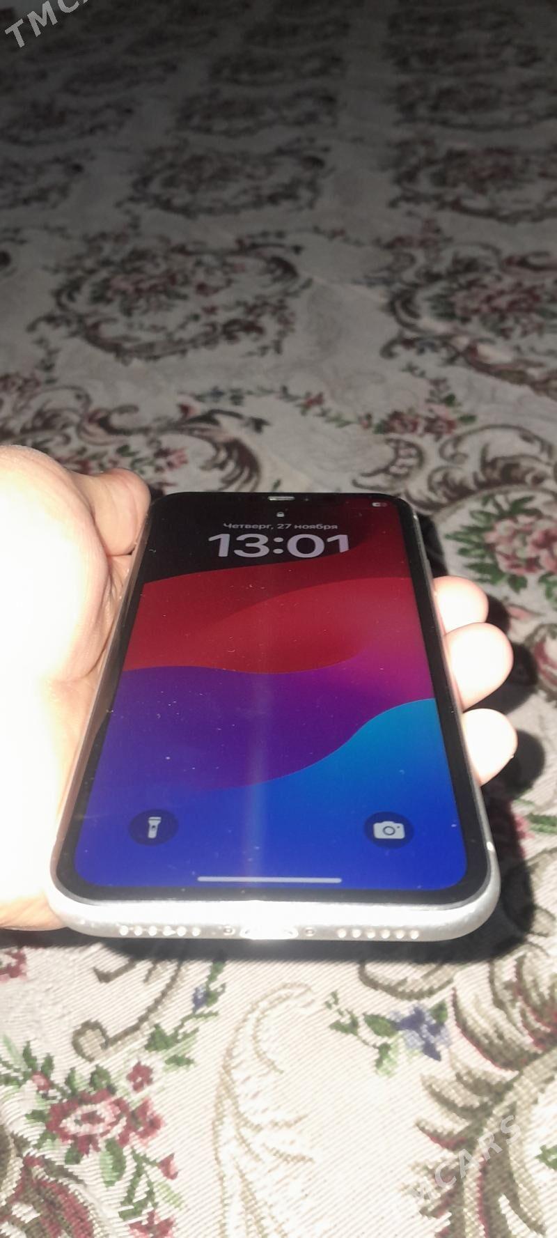 iphone 11 - Mary - img 2