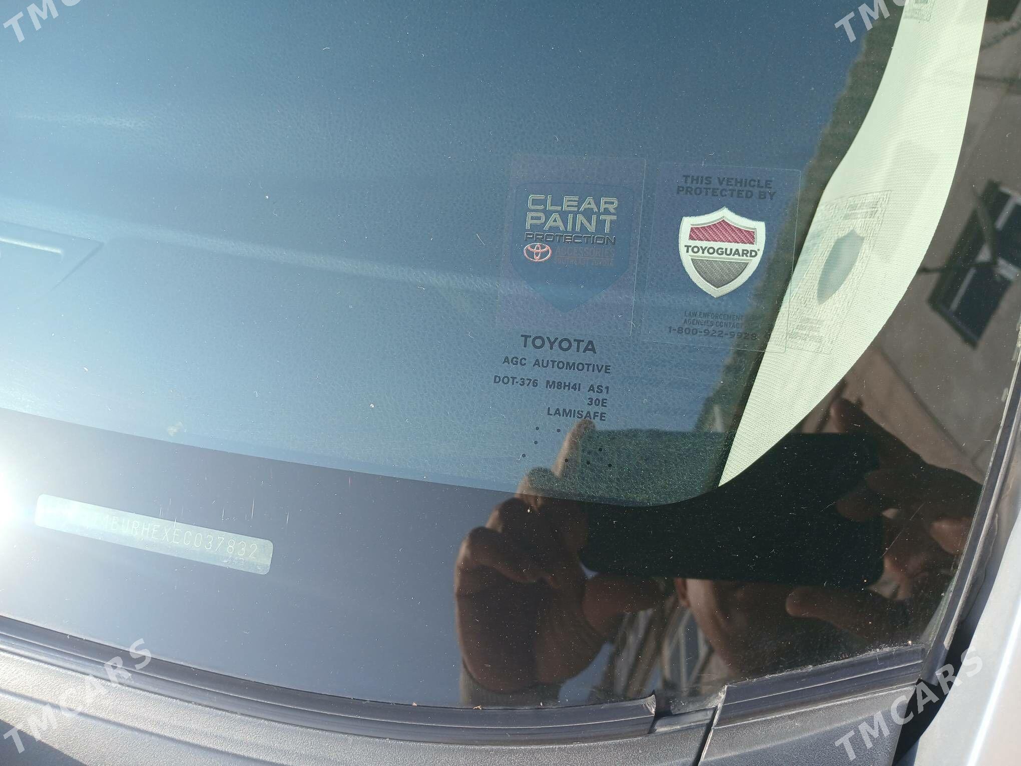 Toyota Corolla 2014 - 186 000 TMT - Туркменабат - img 8