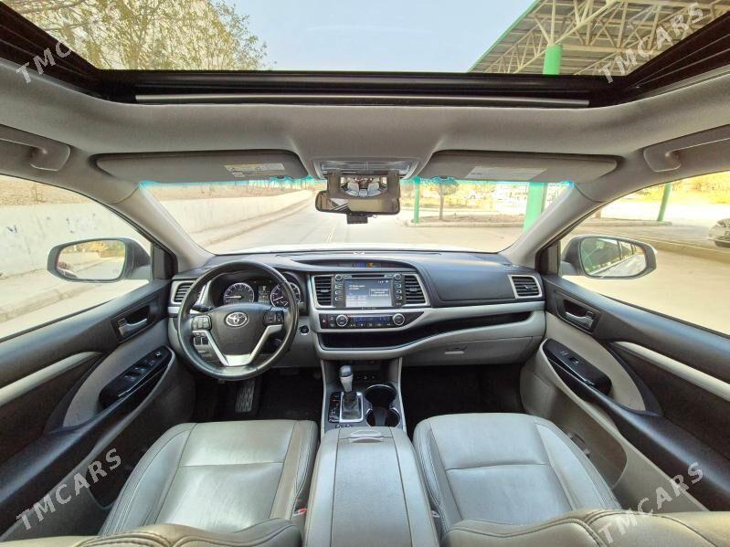 Toyota Highlander 2016 - 405 000 TMT - Кëши - img 4