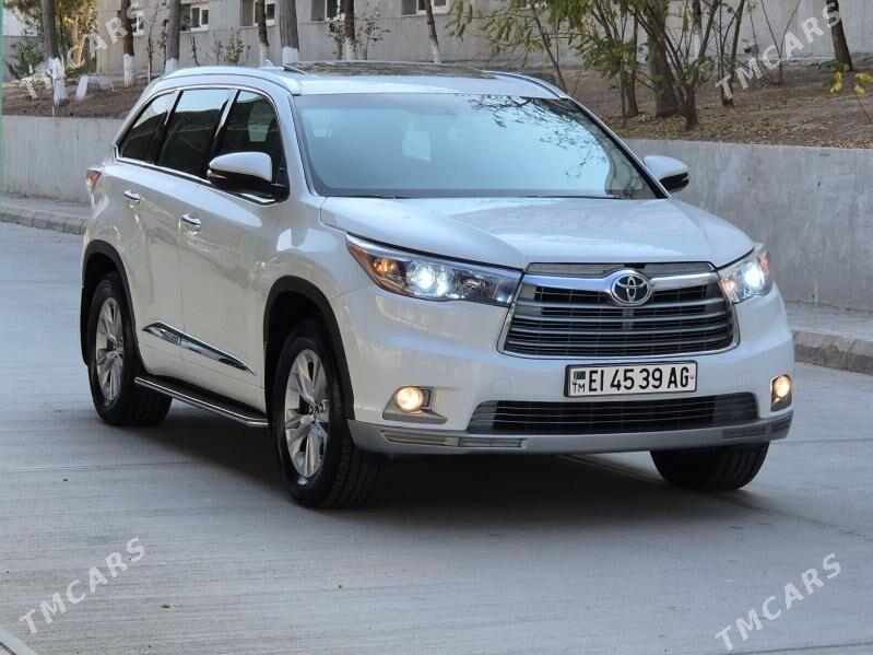 Toyota Highlander 2016 - 405 000 TMT - Кëши - img 3