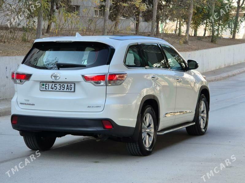 Toyota Highlander 2016 - 405 000 TMT - Кëши - img 8