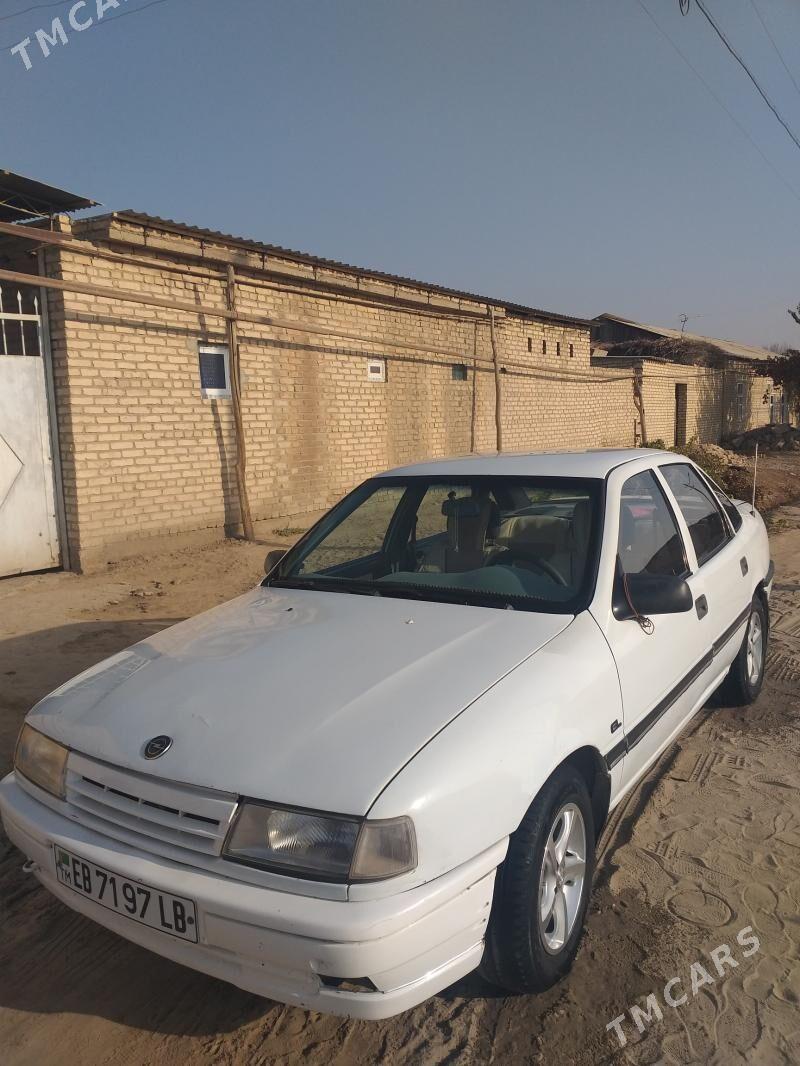 Opel Vectra 1992 - 35 000 TMT - Саят - img 1
