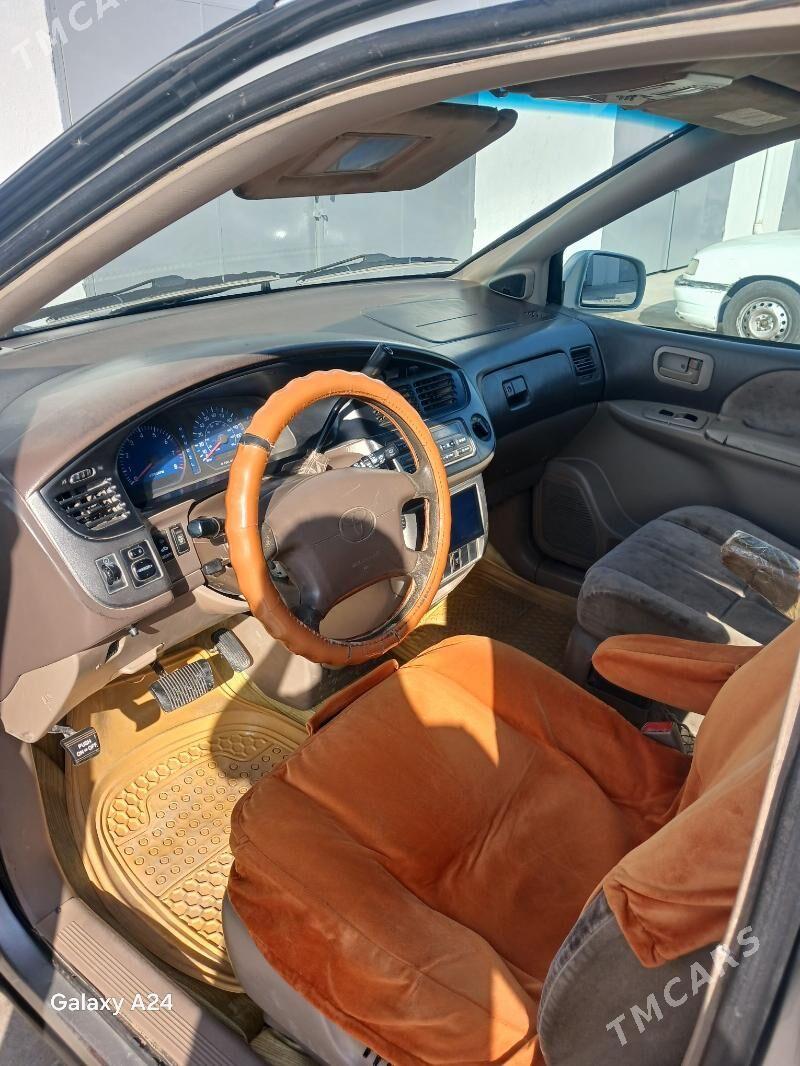 Toyota Sienna 2001 - 140 000 TMT - Mary - img 3