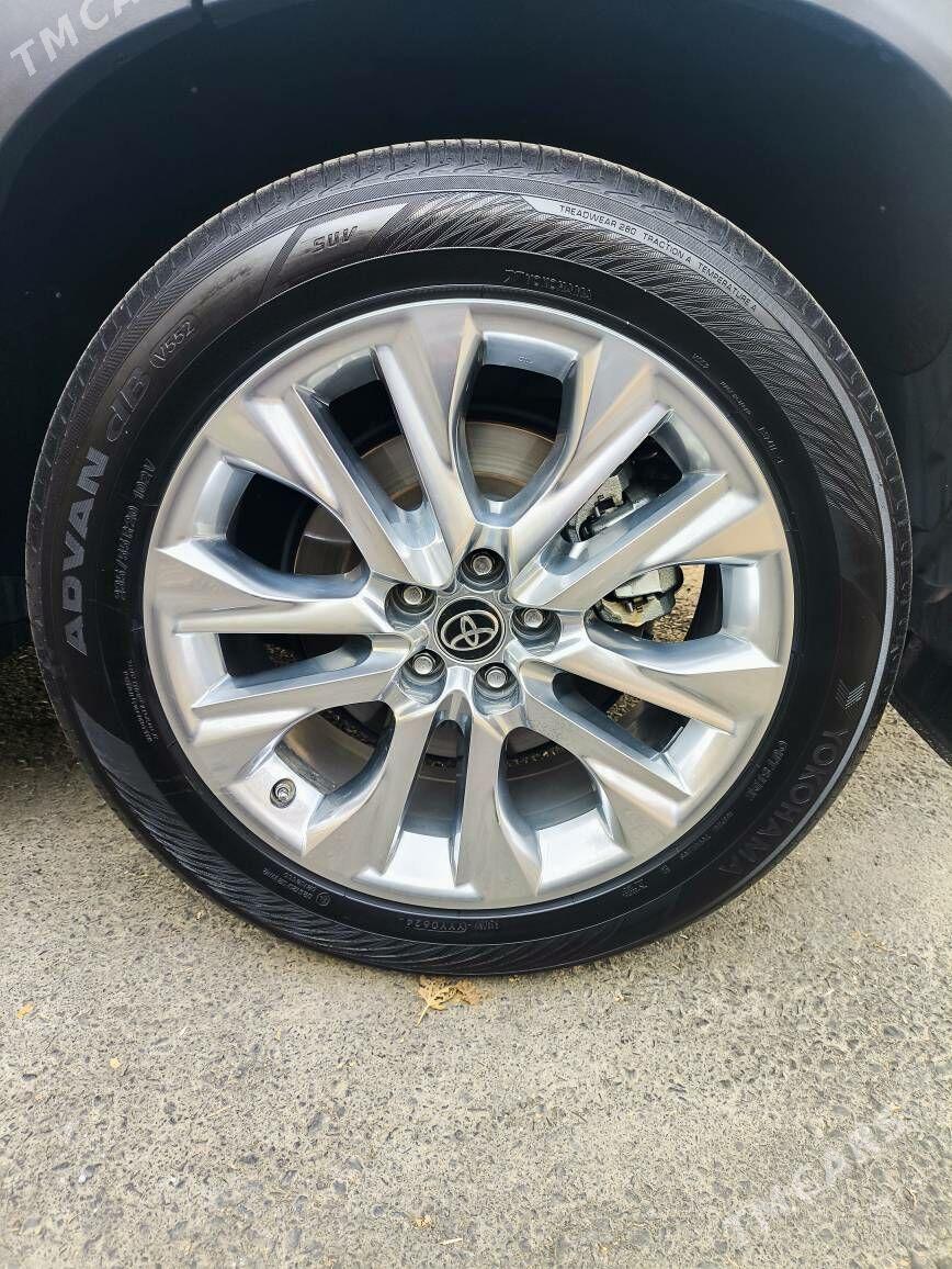 Toyota Highlander 2021 - 670 000 TMT - Aşgabat - img 3