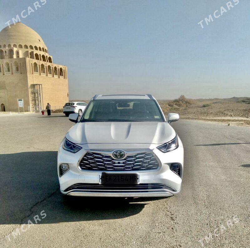 Toyota Highlander 2022 - 650 000 TMT - Baýramaly - img 5