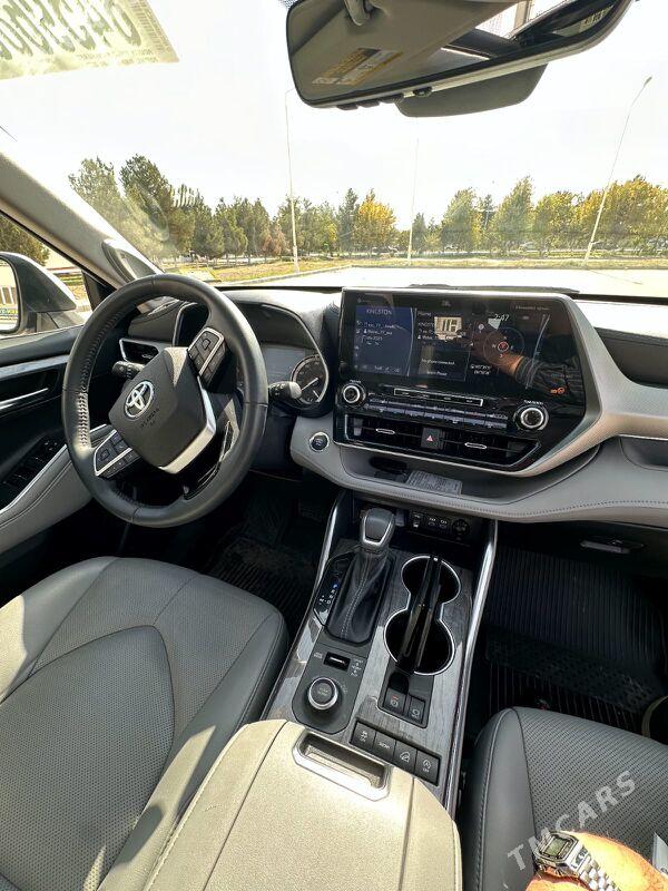 Toyota Highlander 2022 - 650 000 TMT - Baýramaly - img 6