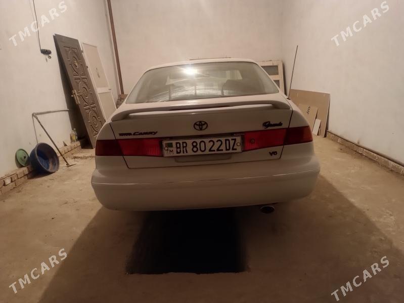 Toyota Camry 2000 - 175 000 TMT - Гороглы (Тагта) - img 5