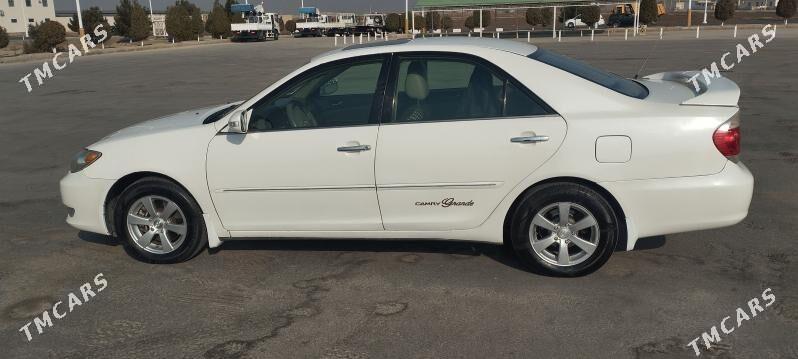 Toyota Camry 2004 - 200 000 TMT - Саят - img 6
