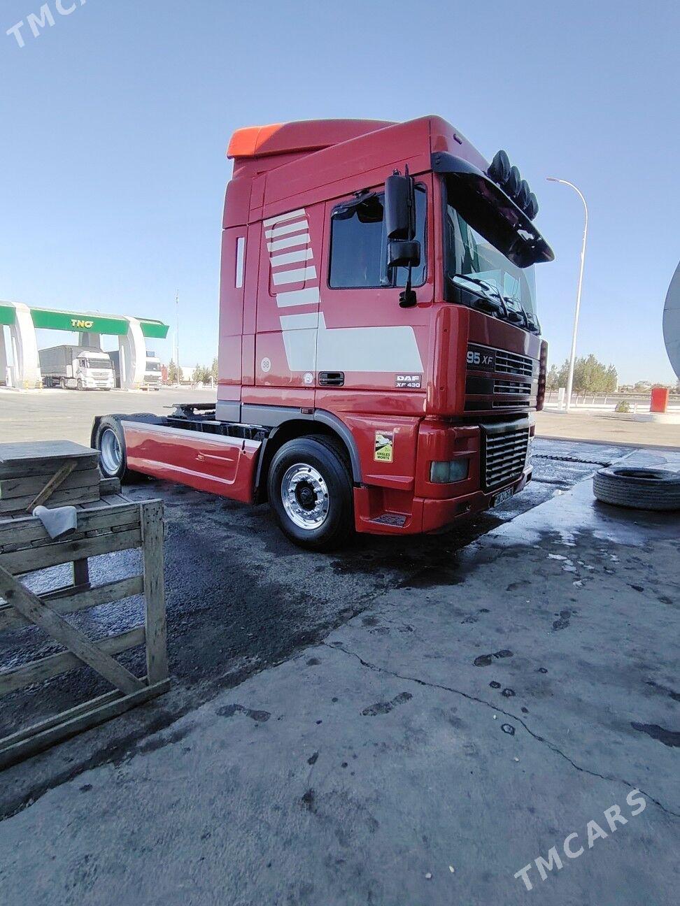 DAF FX 95 2000 - 560 000 TMT - Гумдаг - img 1