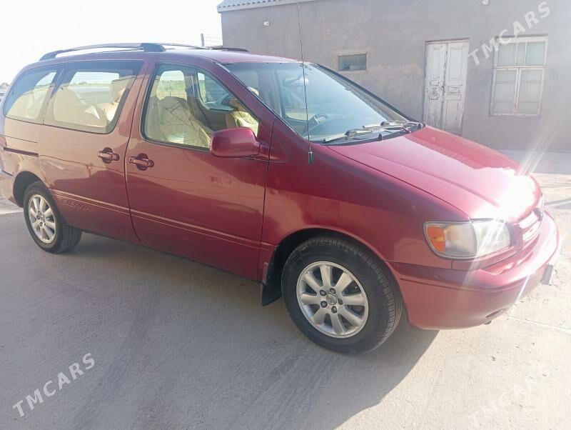 Toyota Sienna 2000 - 130 000 TMT - Mary - img 2