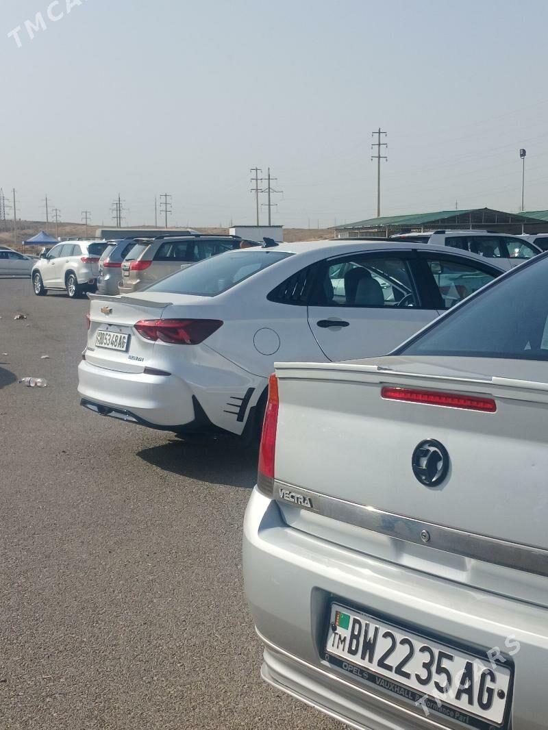 Opel Vectra 2002 - 110 000 TMT - Hitrowka - img 8