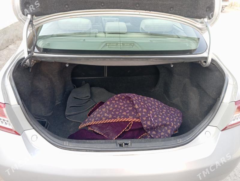 Toyota Camry 2010 - 180 000 TMT - Фарап - img 8