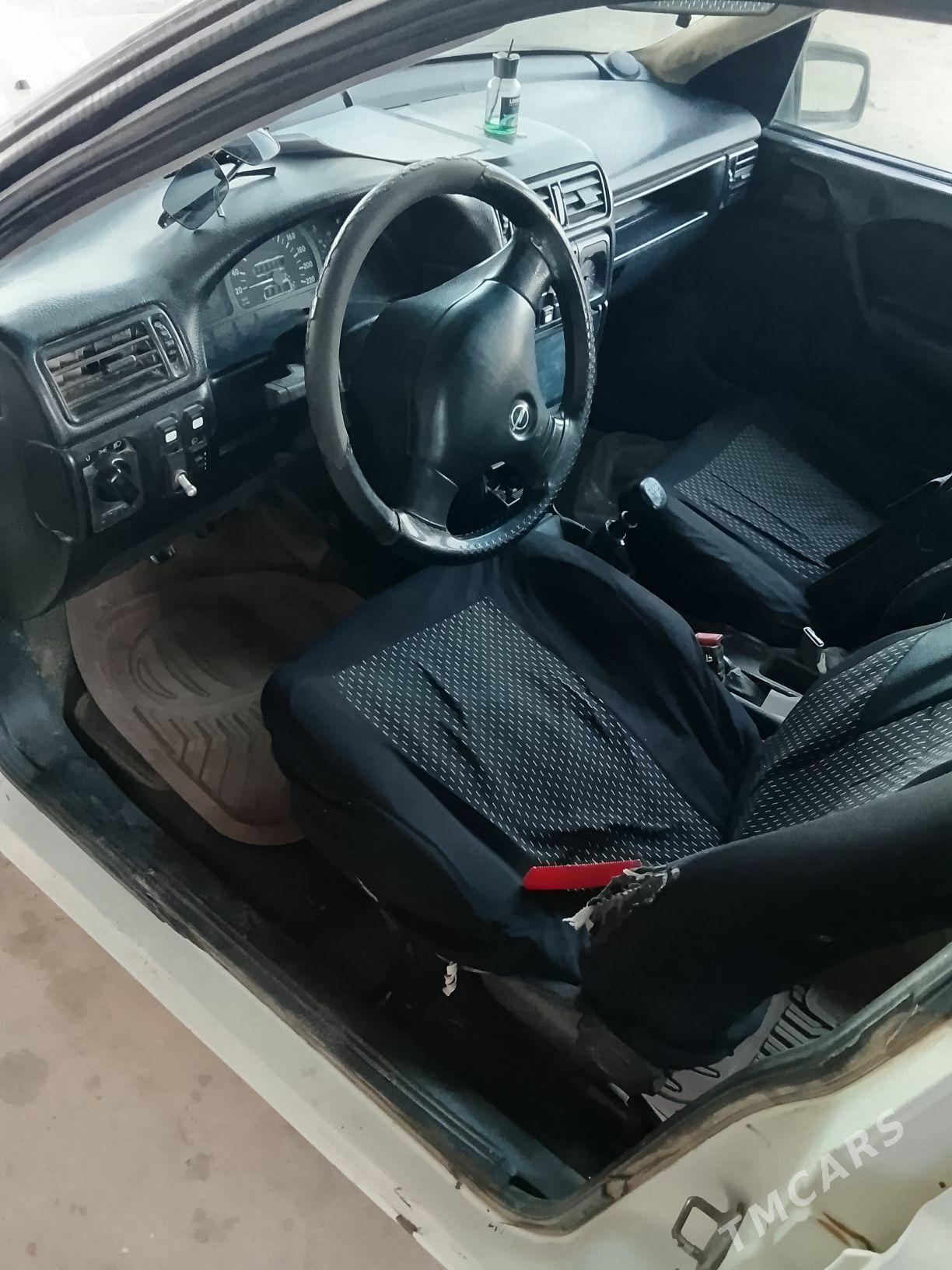 Opel Vectra 1990 - 25 000 TMT - Ак-Бугдайский этрап - img 8