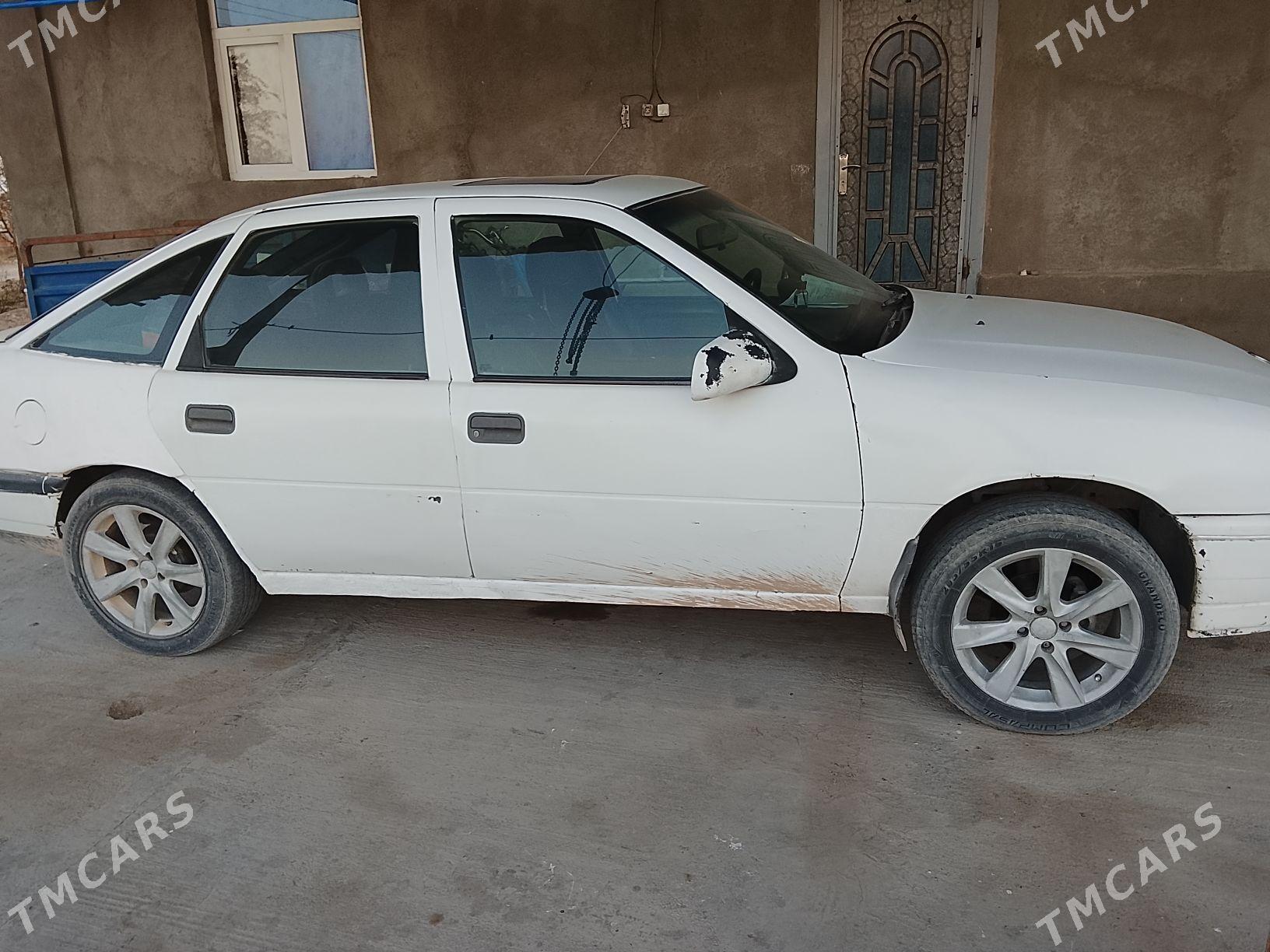 Opel Vectra 1990 - 25 000 TMT - Ак-Бугдайский этрап - img 3