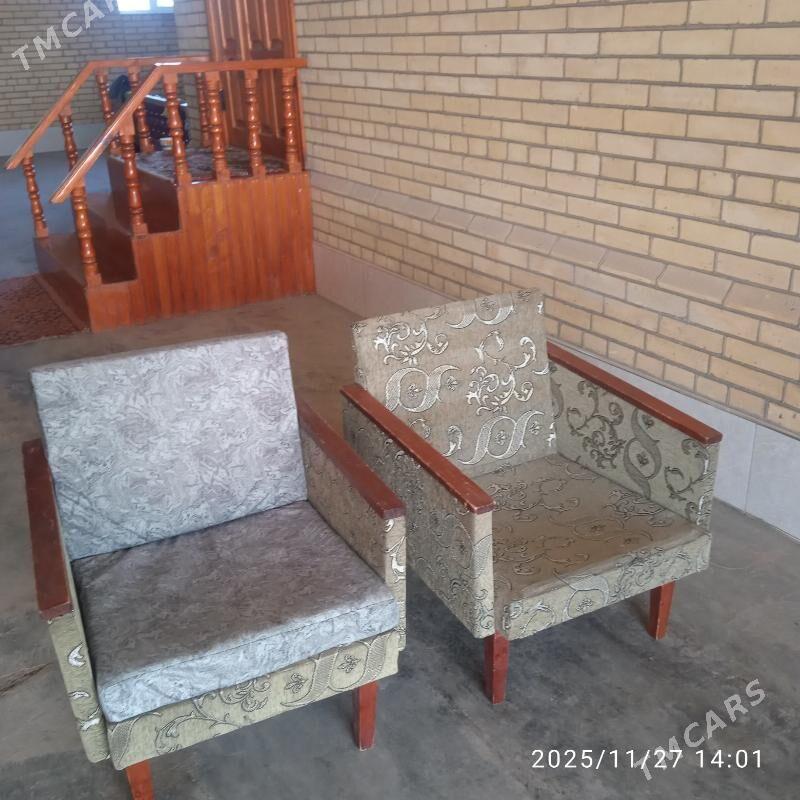 KRESLO - Çärjew - img 2