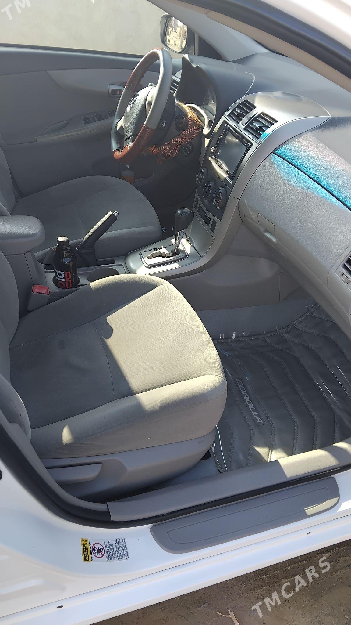 Toyota Corolla 2011 - 200 000 TMT - Ашхабад - img 7