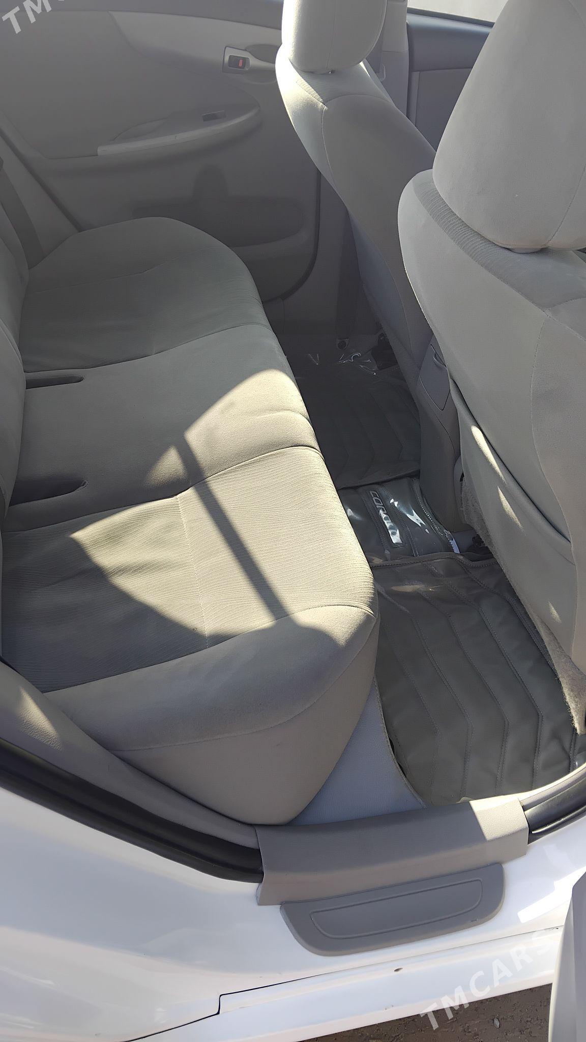 Toyota Corolla 2011 - 200 000 TMT - Ашхабад - img 10