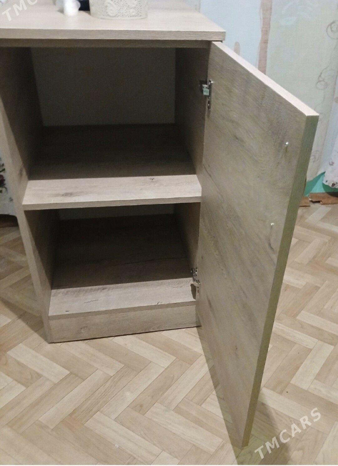 Тумбочки 2 штуки - Ким район - img 4