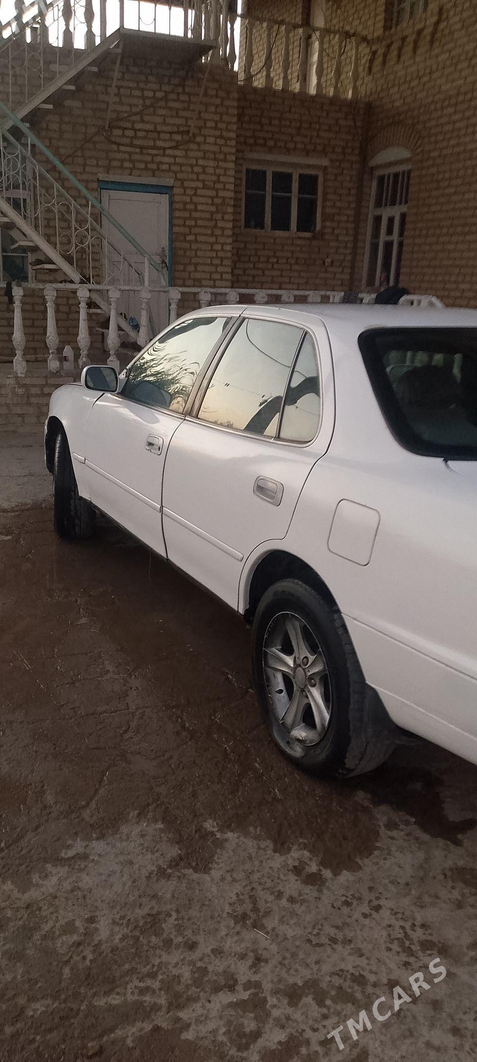 Toyota Camry 1996 - 70 000 TMT - Векильбазар - img 6