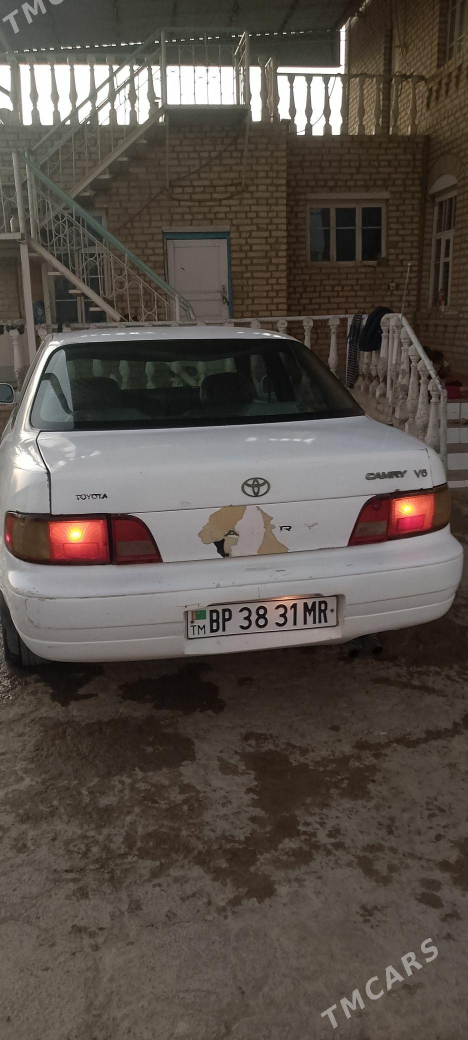 Toyota Camry 1996 - 70 000 TMT - Векильбазар - img 5