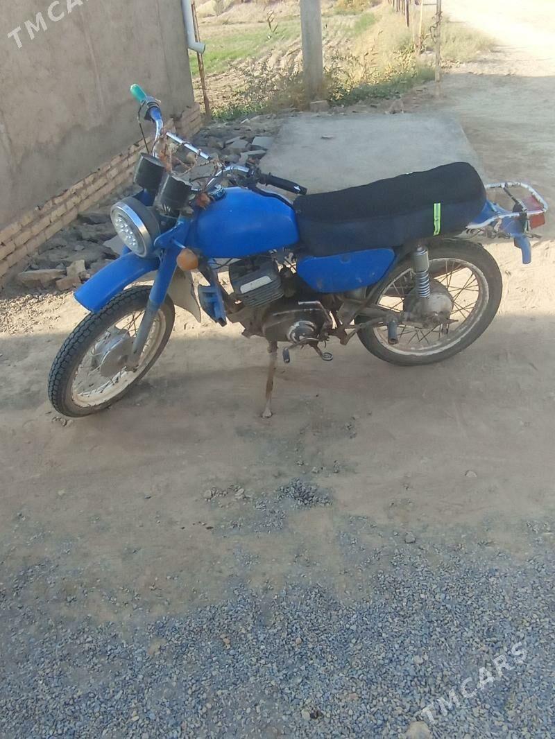 Iž Planeta 2011 - 5 000 TMT - Türkmengala - img 1