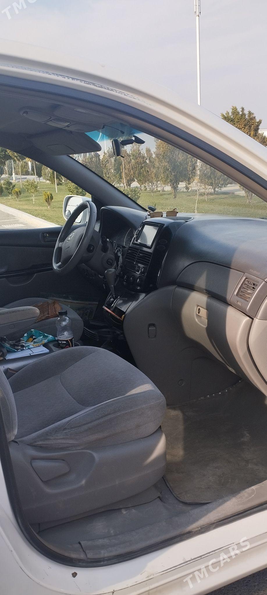 Toyota Sienna 2003 - 210 000 TMT - 30 мкр - img 4