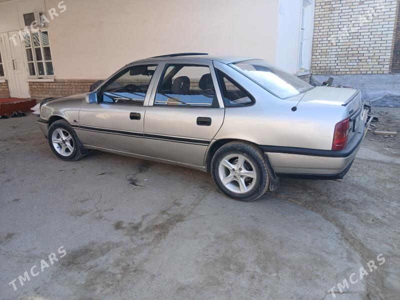 Opel Vectra 1991 - 40 000 TMT - Мары - img 4