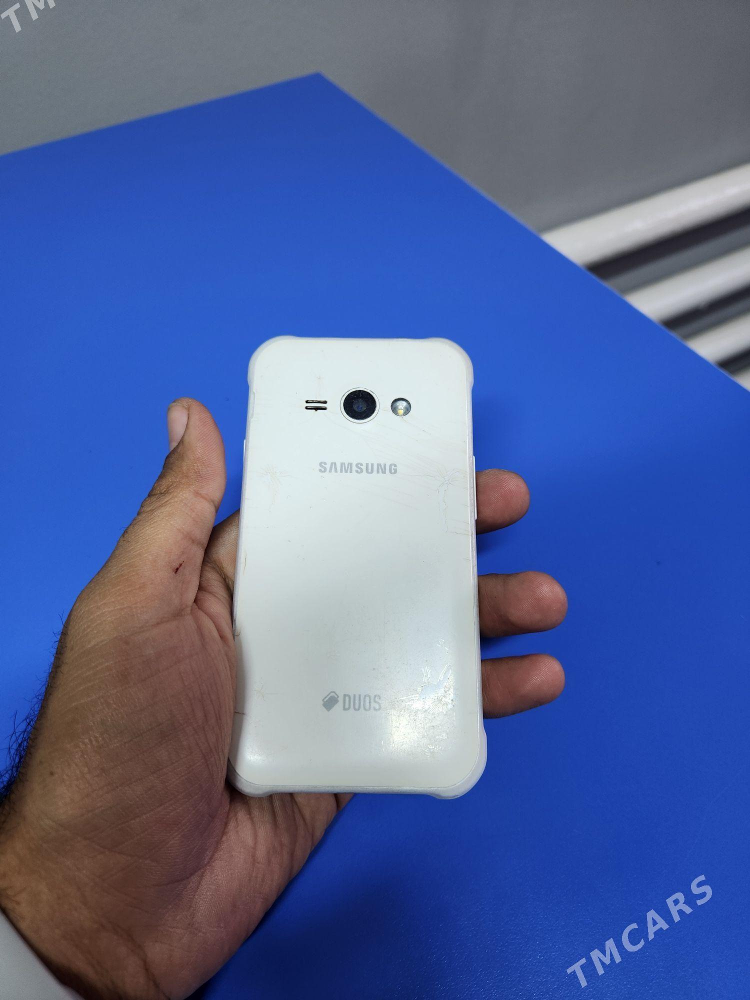 Samsung j1 ace - Daşoguz - img 2