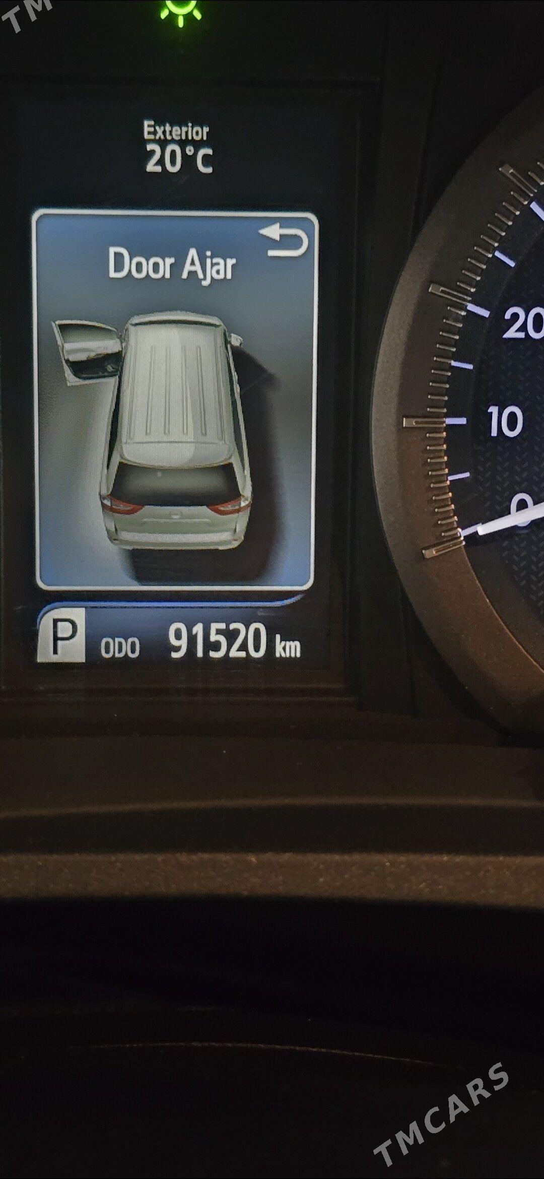 Toyota Sienna 2018 - 460 000 TMT - 10 mkr - img 8