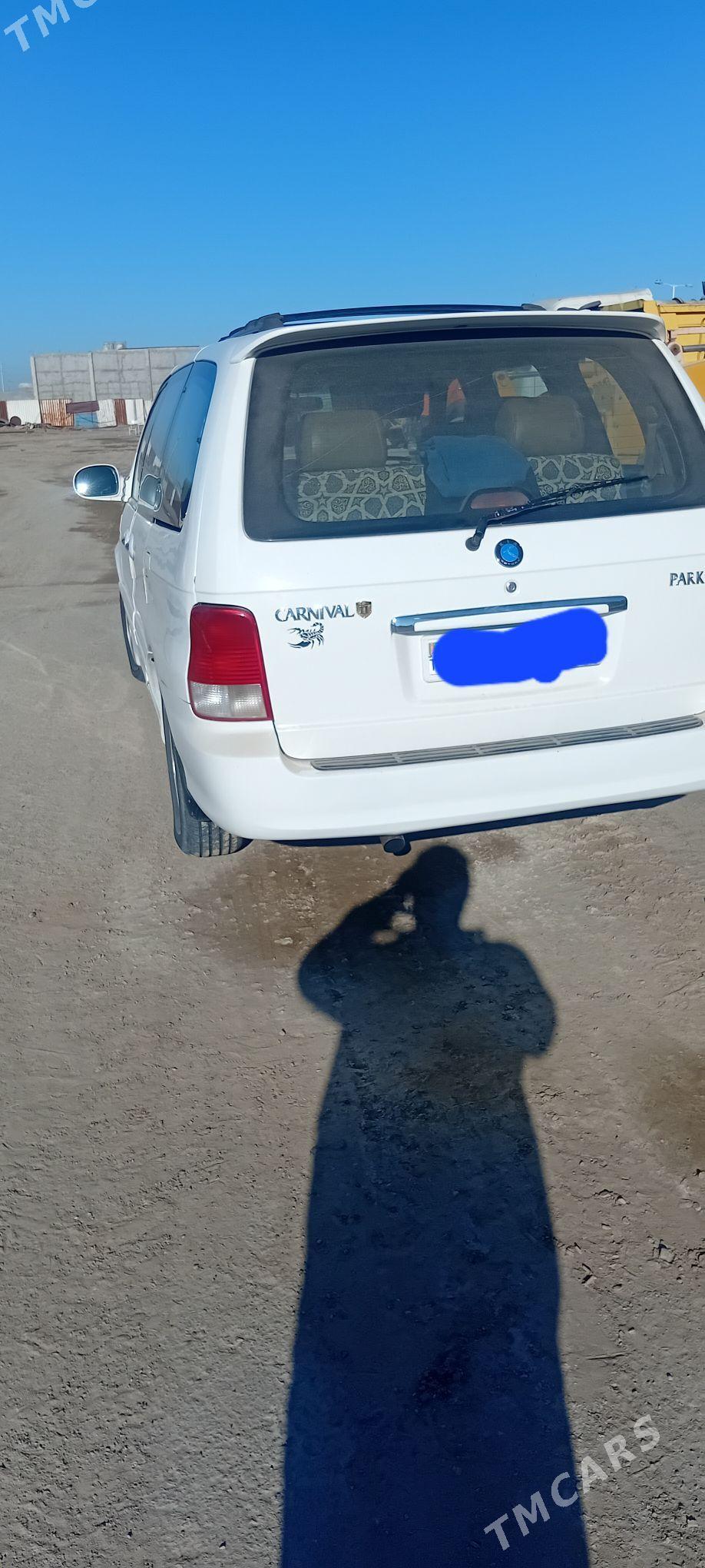 Kia Carnival 2002 - 100 000 TMT - Сакарчага - img 4