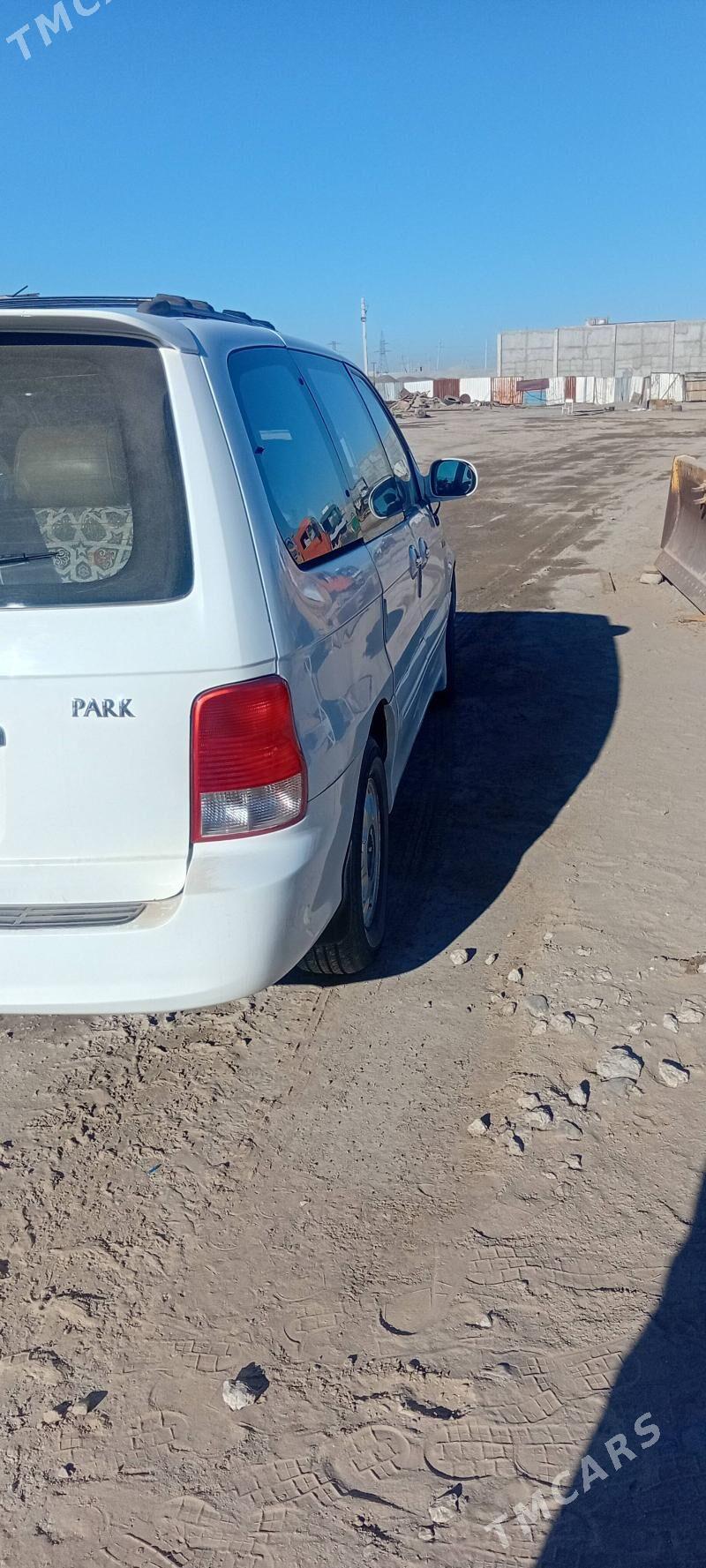 Kia Carnival 2002 - 100 000 TMT - Сакарчага - img 2