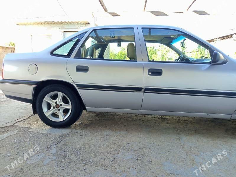 Opel Vectra 1991 - 50 000 TMT - Байрамали - img 4