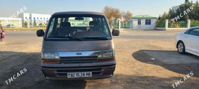 Toyota Hiace 1990 - 60 000 TMT - Мары - img 3