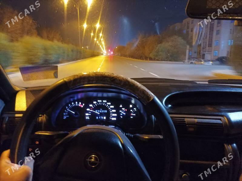 Opel Astra 1992 - 55 000 TMT - Дашогуз - img 5