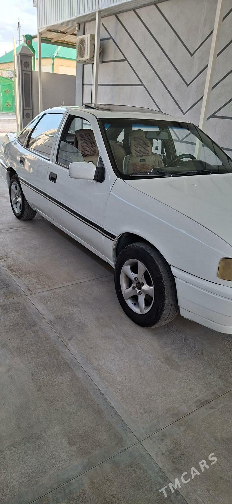 Opel Vectra 1989 - 33 000 TMT - Гёкдепе - img 3