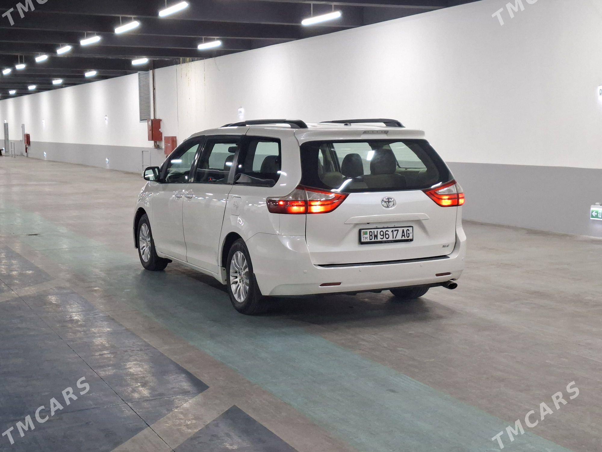 Toyota Sienna 2016 - 352 000 TMT - Ашхабад - img 4