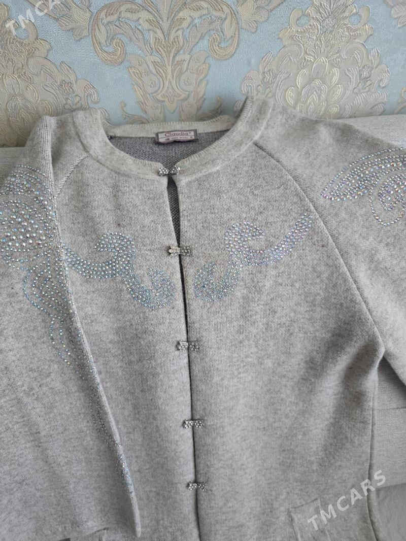 Claudia źempir - Ашхабад - img 3