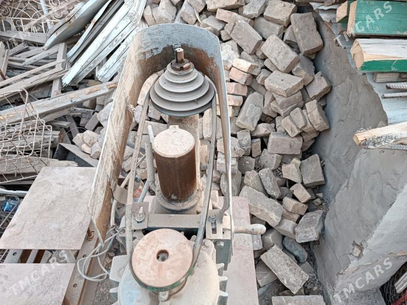 Swerlo stanok Rasiski - Чарджоу - img 3