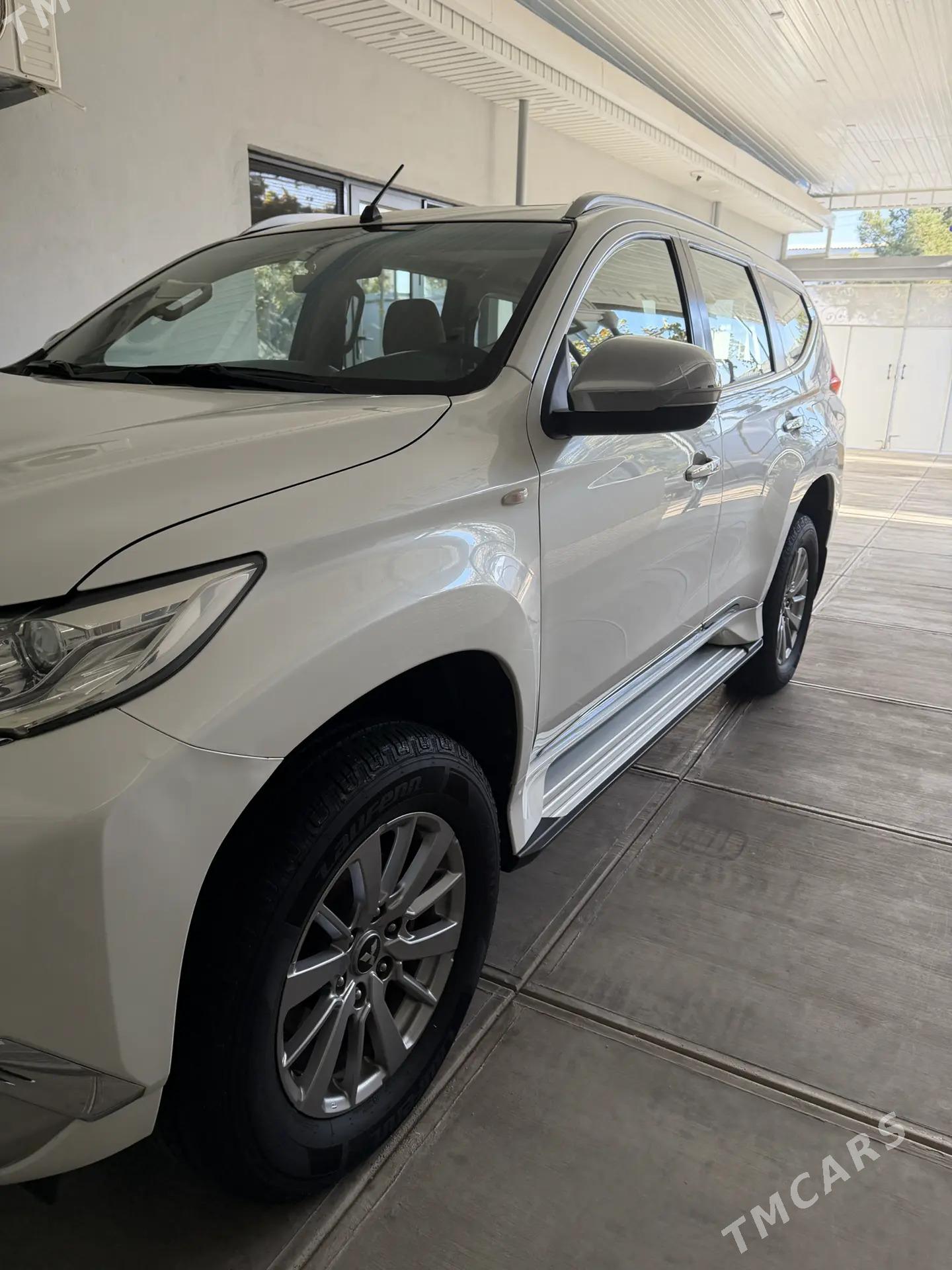Mitsubishi Montero Sport 2019 - 384 000 TMT - Ашхабад - img 2