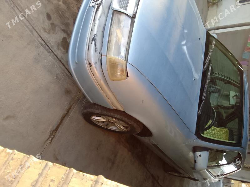 Opel Vectra 1989 - 27 000 TMT - Мары - img 1