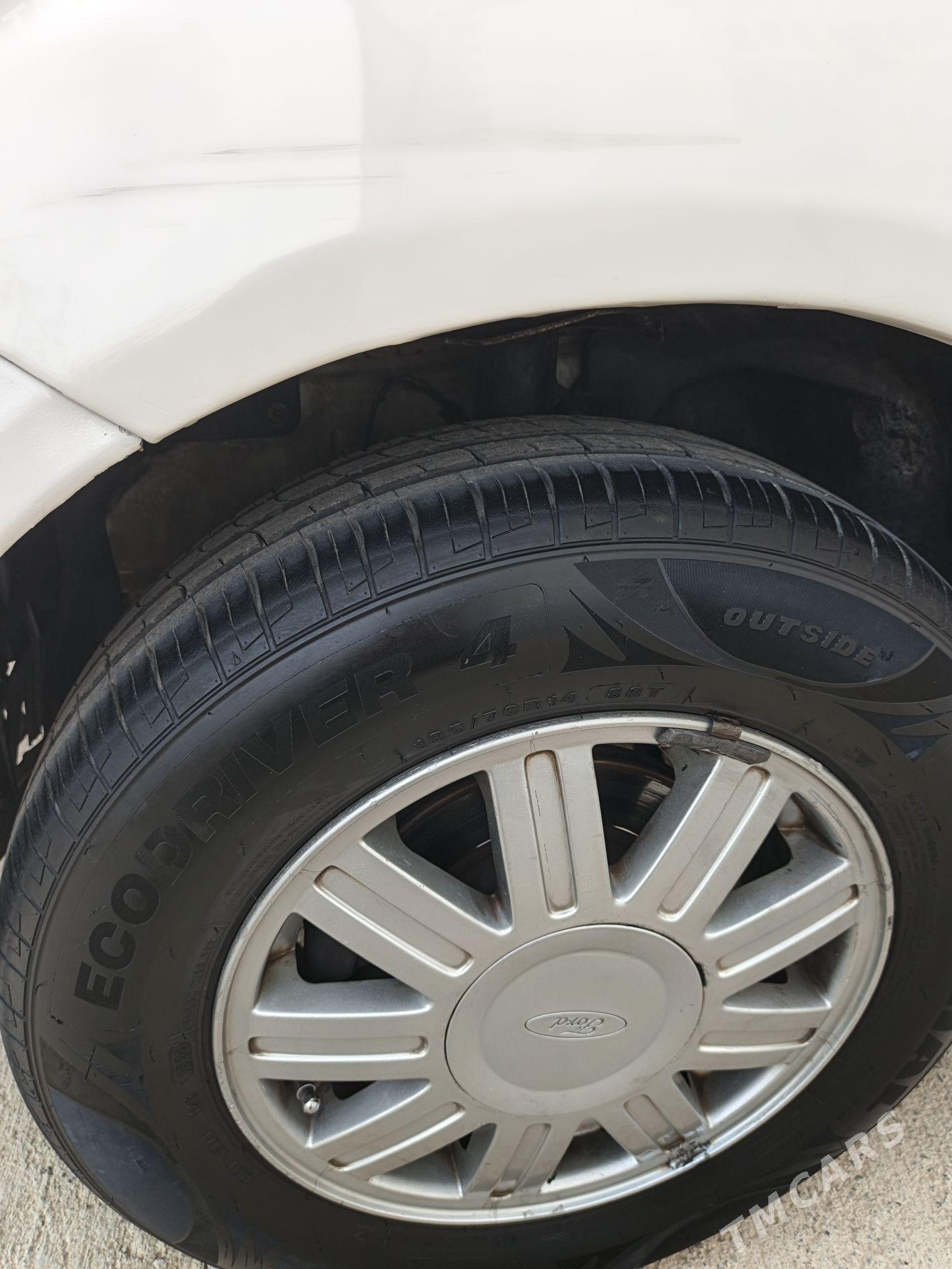 Ford Figo 2011 - 95 000 TMT - Ашхабад - img 9