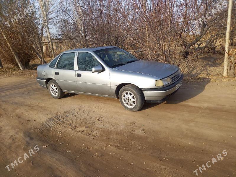 Opel Vectra 1990 - 30 000 TMT - Гурбансолтан Едже - img 2