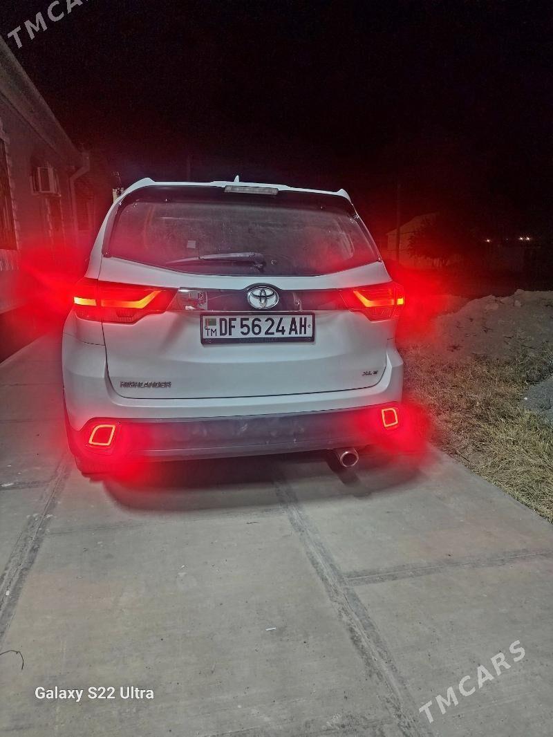 Toyota Highlander 2018 - 400 000 TMT - Tejen - img 6